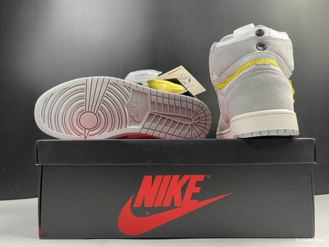 CW6576-100 High Light 1 Switch Smoke Jordan Air 0721